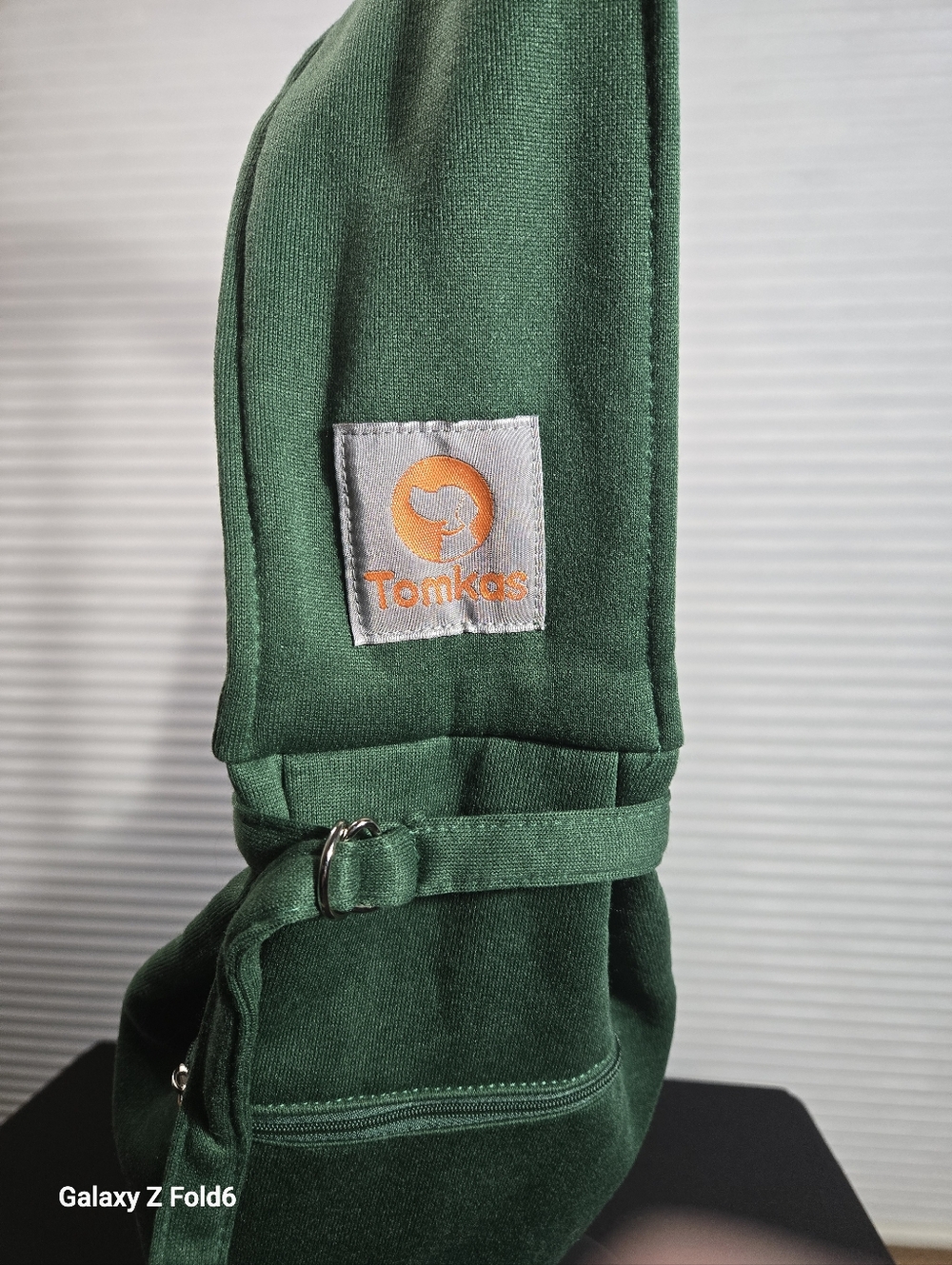 TOMKAS Emerald Green Luxury Pet Sling – Hands-Free Small Dog/Cat Carri
